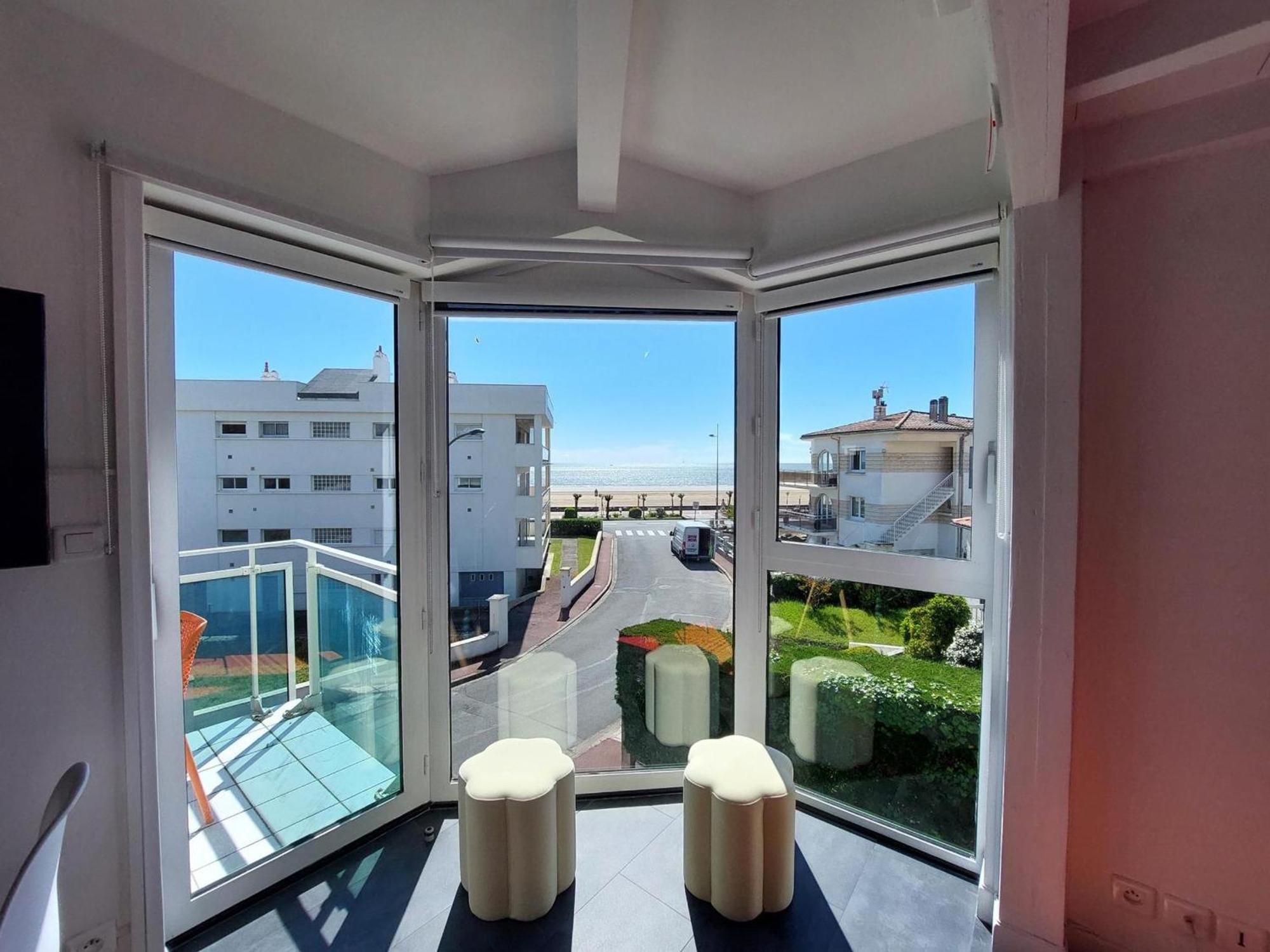 Charmant Appart Renove A 50M De La Plage Avec Balcon Et Parking - Fr-1-550-78 Royan Luaran gambar